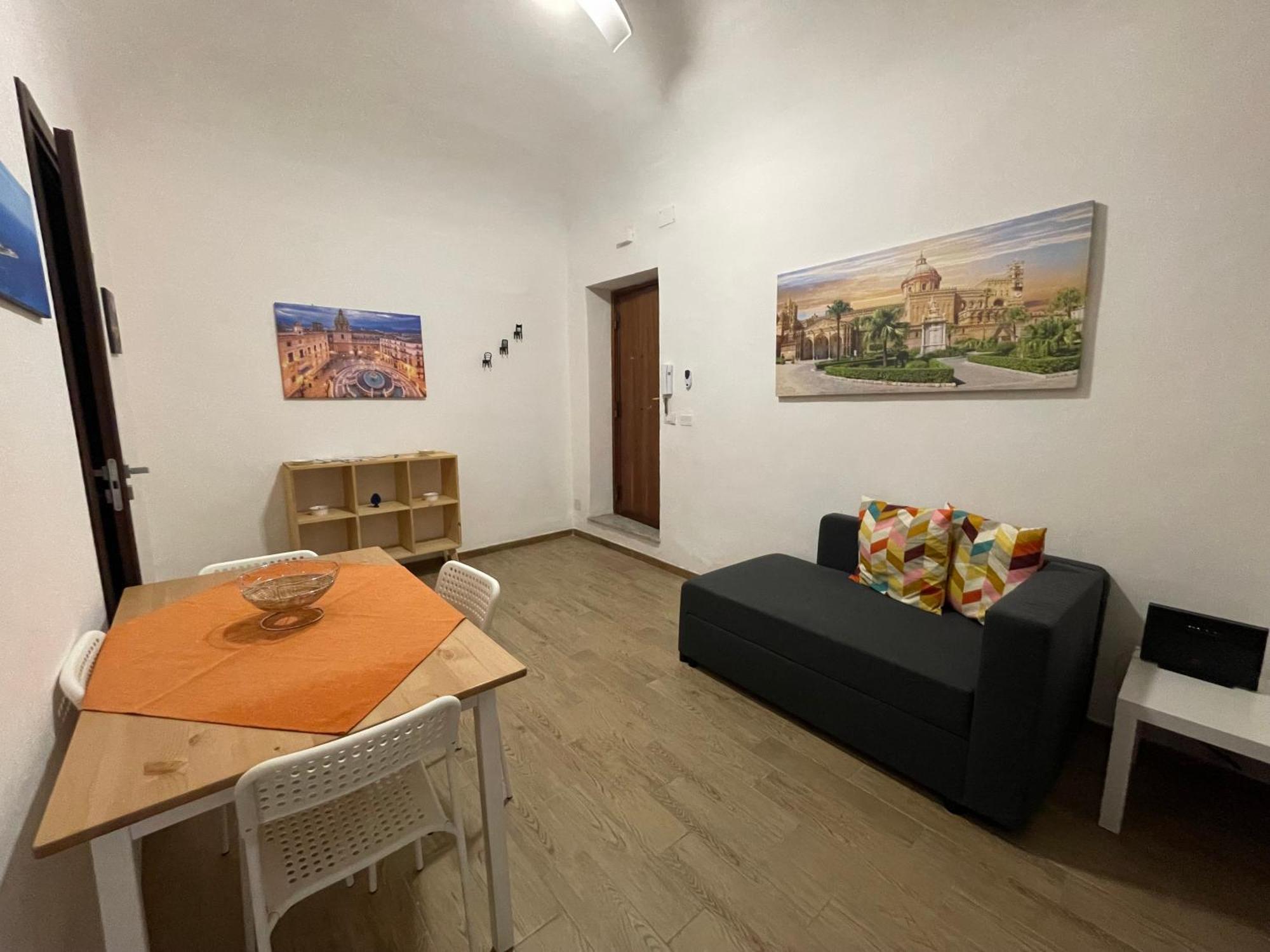 Le Colonne Del Massimo - Apartment In Front Of Massimo Theatre باليرمو المظهر الخارجي الصورة